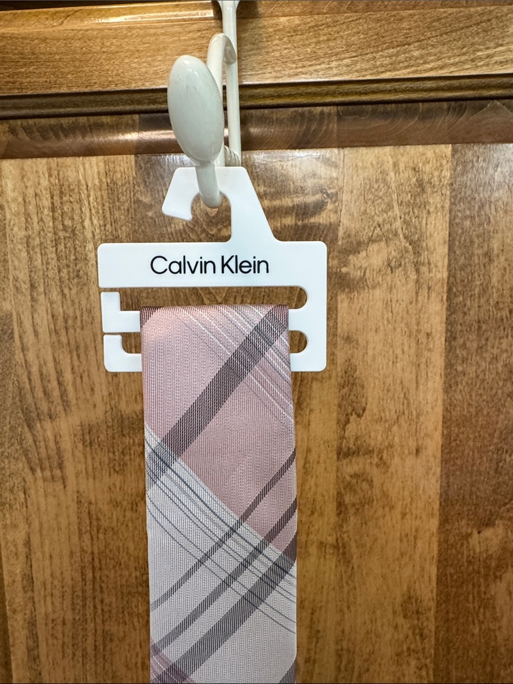 Calvin Klein Portia Plaid Mauve and Gray Men’s Neck Tie - Picture 4 of 7